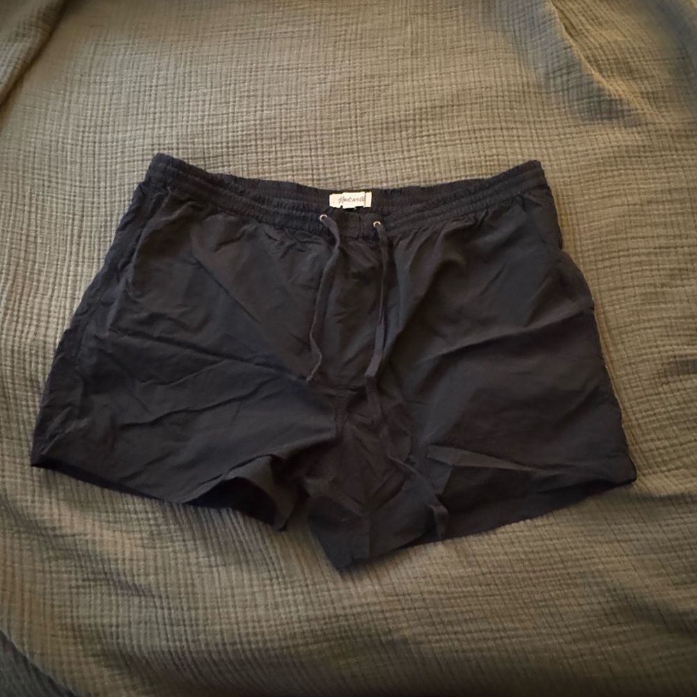 Men’s Madewell 4 1/2" (Re)sourced Everywear Shorts Black Size XXL